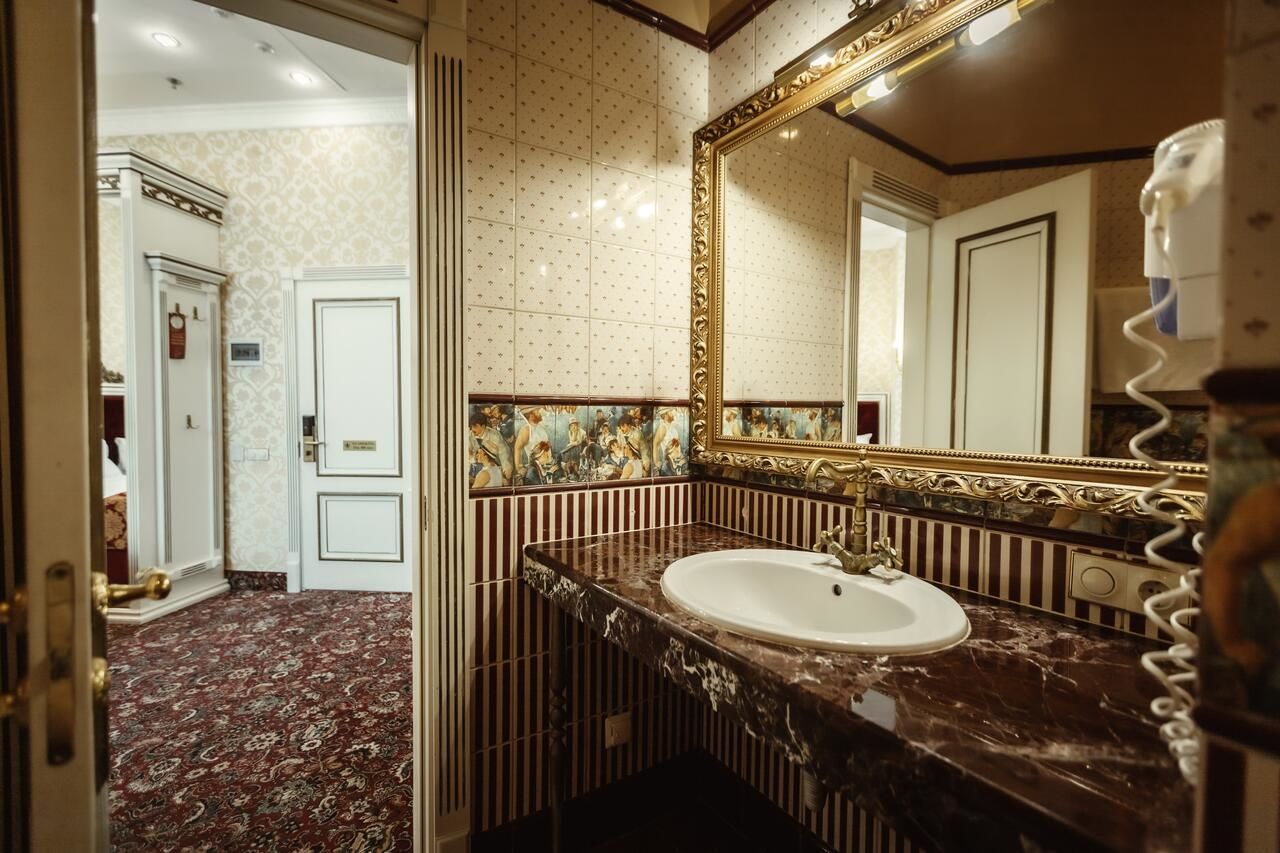 Отель De Paris Hotel Киев