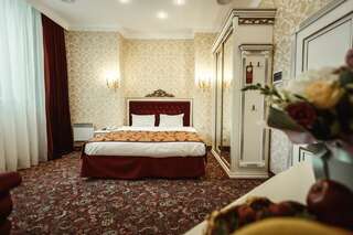 Отель De Paris Hotel Киев Улучшенный двухместный номер с 1 кроватью-1