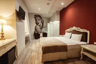 Отель De Paris Hotel Киев Стандартный двухместный номер с 1 кроватью - Без окна-1