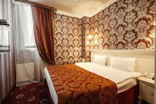 Отель De Paris Hotel Киев Двухкомнатный полулюкс-1